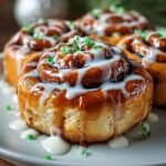 Christmas Cinnamon Rolls Incredible